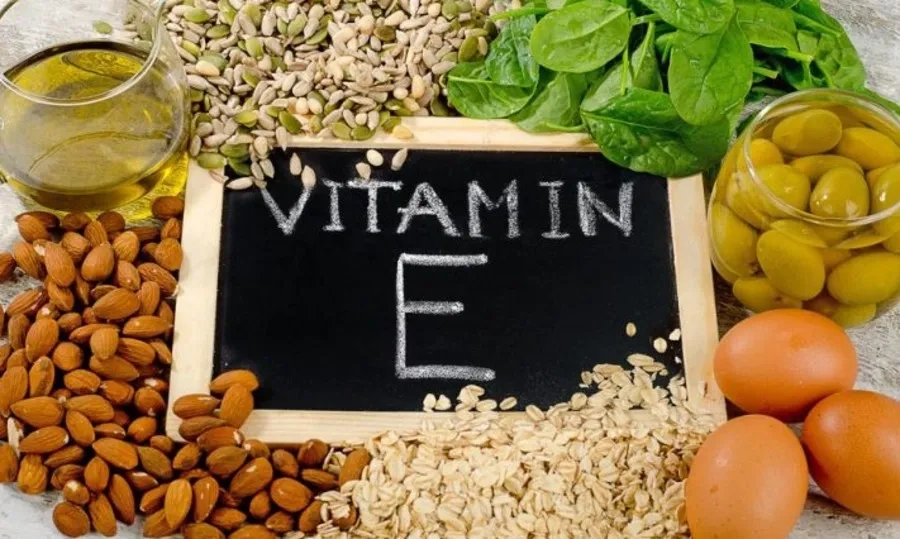 Vitamin E giúp hỗ trợ chức năng nội tiết và sinh sản