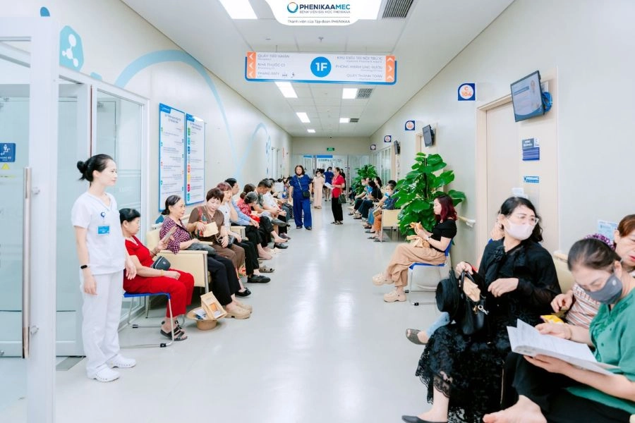 Khám, phát hiện sớm ung thư vú cùng chuyên gia: Trao gửi yêu thương - Chăm sóc sức khỏe nhân ngày của mẹ