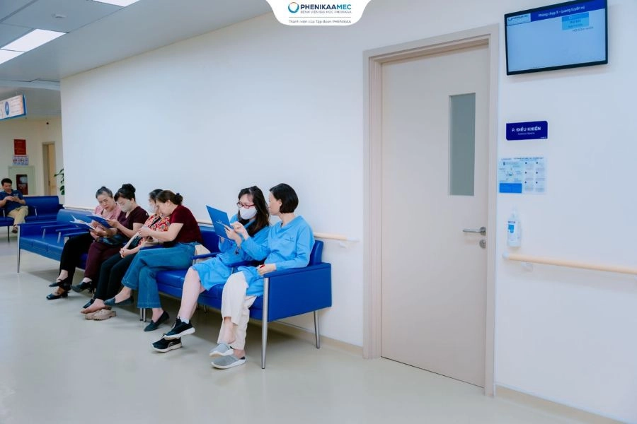 Khám, phát hiện sớm ung thư vú cùng chuyên gia: Trao gửi yêu thương - Chăm sóc sức khỏe nhân ngày của mẹ