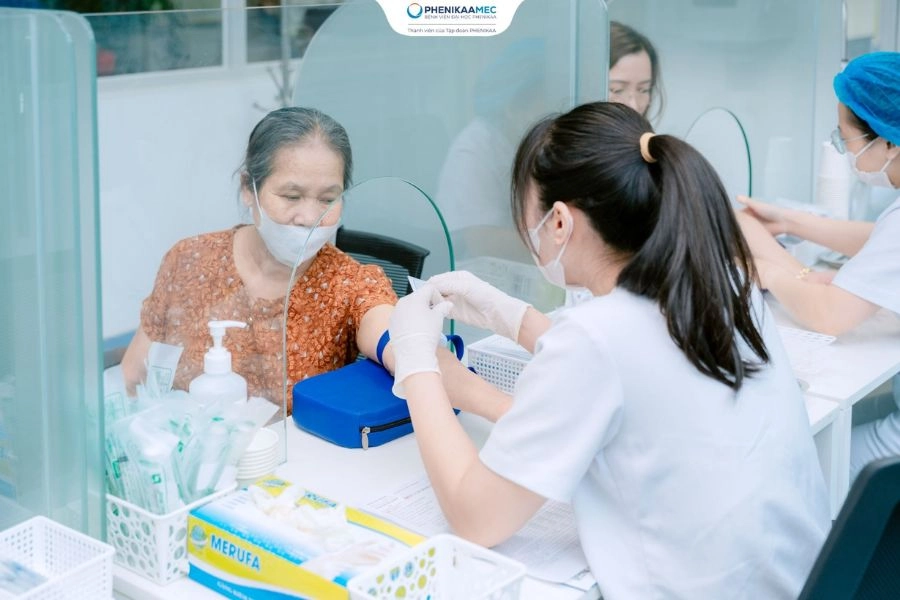 Khám, phát hiện sớm ung thư vú cùng chuyên gia: Trao gửi yêu thương - Chăm sóc sức khỏe nhân ngày của mẹ