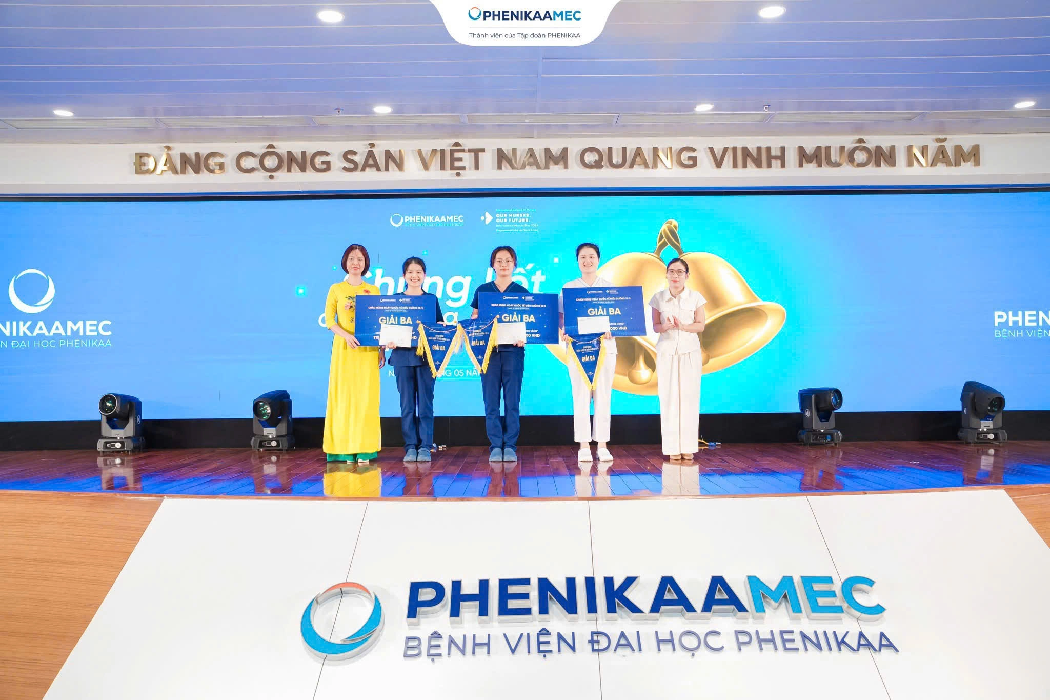 Kỷ niệm 61 năm Ngày Quốc tế Điều dưỡng tại PhenikaaMec