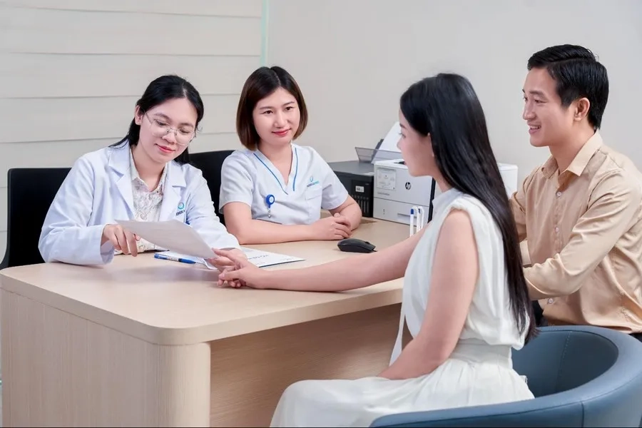 Điều trị được cân nhắc khi có rối loạn kinh hoặc khó thụ thai