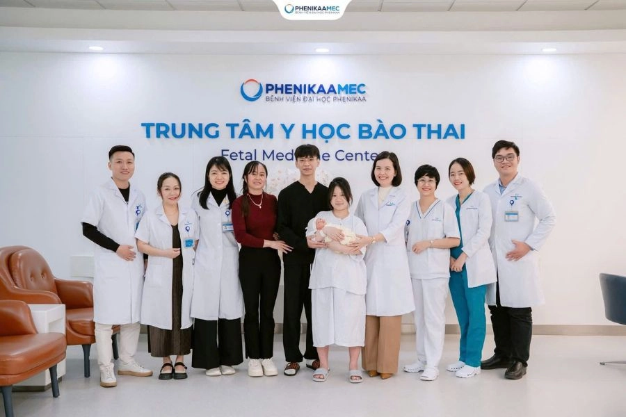 Dọa sinh non, vỡ ối sớm ở tuần 31: PhenikaaMec thành công giữ thai đến mốc 39 tuần 5 ngày, đón em bé chào đời khỏe mạnh 