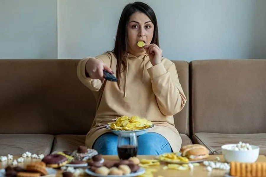 Ăn uống không lành mạnh làm tăng nguy cơ ung thư dạ dày