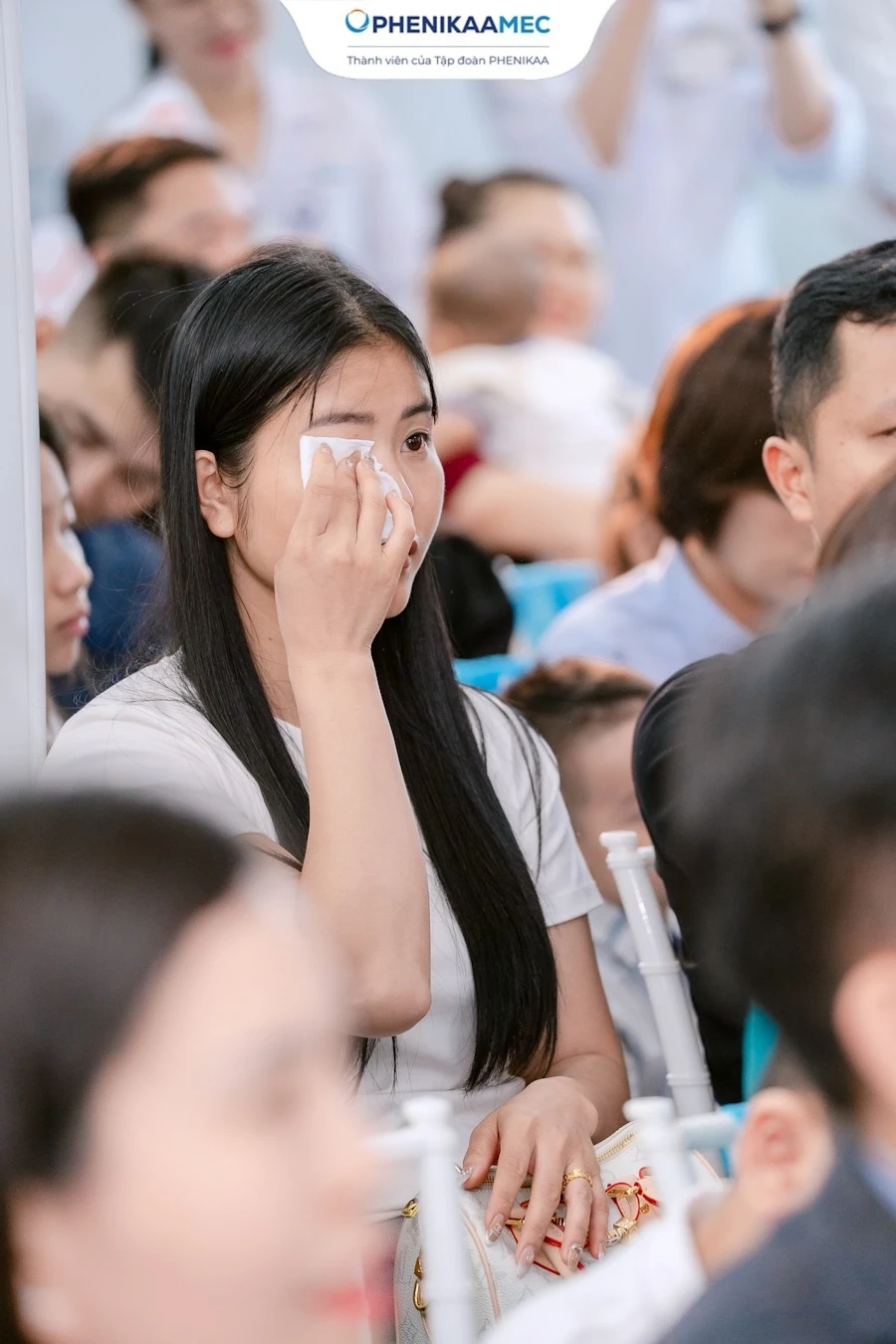 Bệnh Viện Đại Học Phenikaa Trao Gửi Yêu Thương Đến Các Em Nhỏ Chúc Mừng Ngày Quốc Tế Thiếu Nhi 1-6