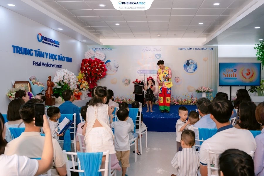 Bệnh Viện Đại Học Phenikaa Trao Gửi Yêu Thương Đến Các Em Nhỏ Chúc Mừng Ngày Quốc Tế Thiếu Nhi 1-6