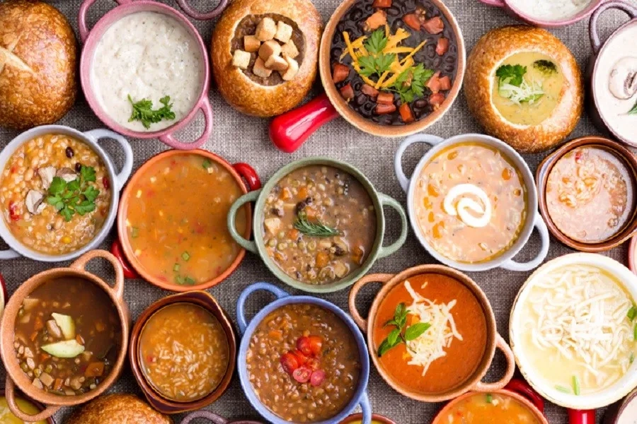 Súp và món lỏng giàu dinh dưỡng là lựa chọn an toàn cho hệ tiêu hóa nhạy cảm