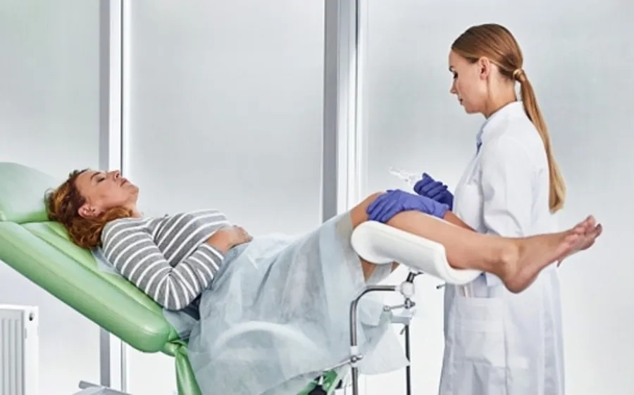Thăm khám phụ khoa giúp đánh giá chính xác tình trạng u nang