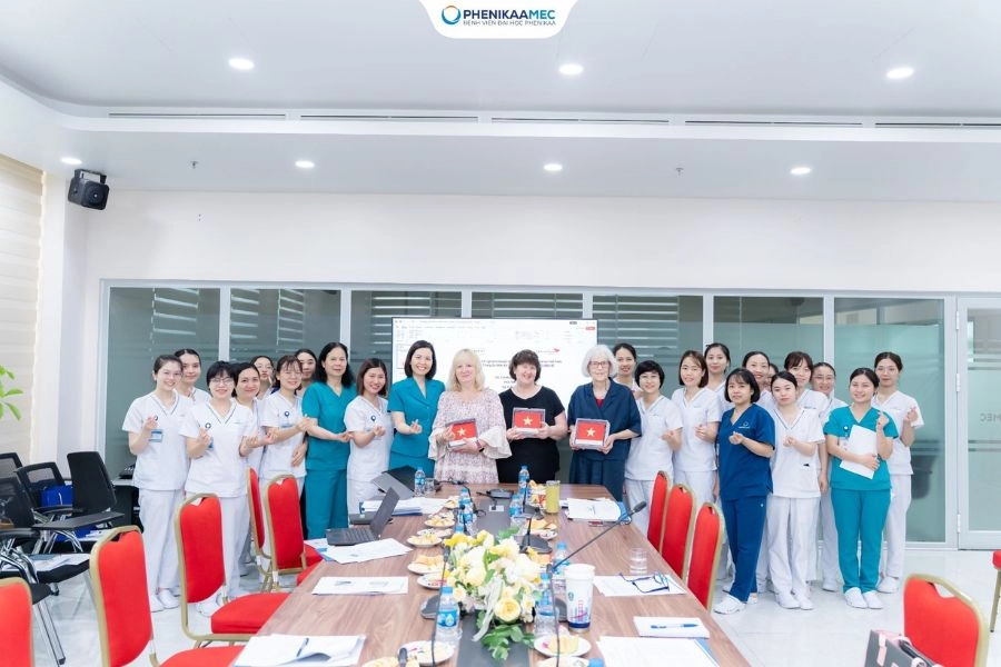 PhenikaaMec đón tiếp chuyên gia Vương quốc Anh và Newborns Vietnam, thúc đẩy hợp tác quốc tế trong chăm sóc mẹ và bé