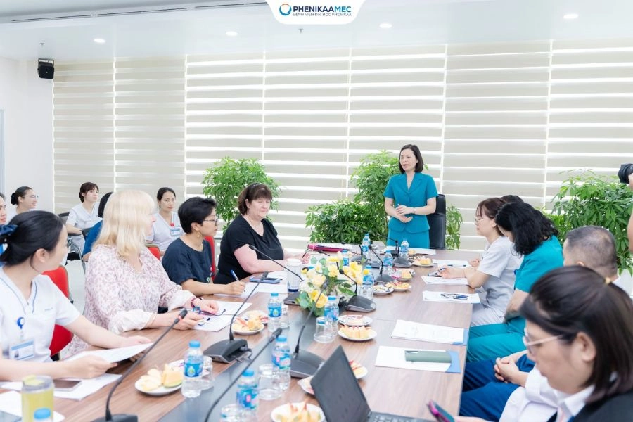 PhenikaaMec đón tiếp chuyên gia Vương quốc Anh và Newborns Vietnam, thúc đẩy hợp tác quốc tế trong chăm sóc mẹ và bé