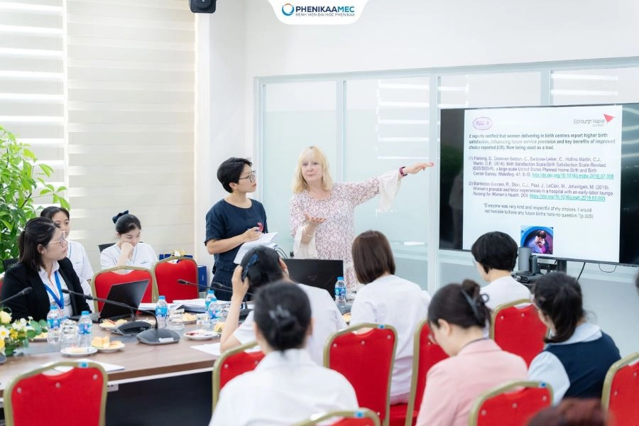 PhenikaaMec đón tiếp chuyên gia Vương quốc Anh và Newborns Vietnam, thúc đẩy hợp tác quốc tế trong chăm sóc mẹ và bé