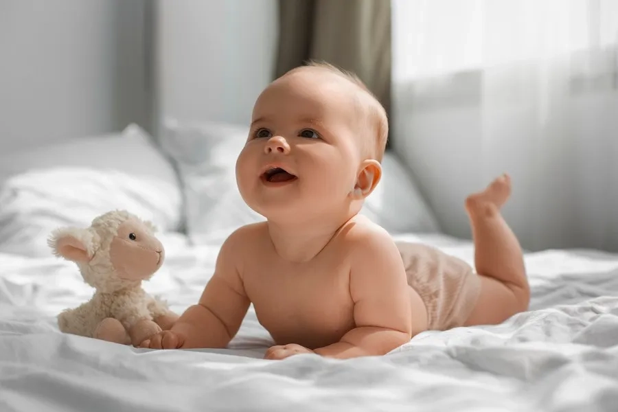 Trẻ mắc teo cơ tủy sống dạng suy hô hấp type 1 có thể bị suy dinh dưỡng và chậm phát triển