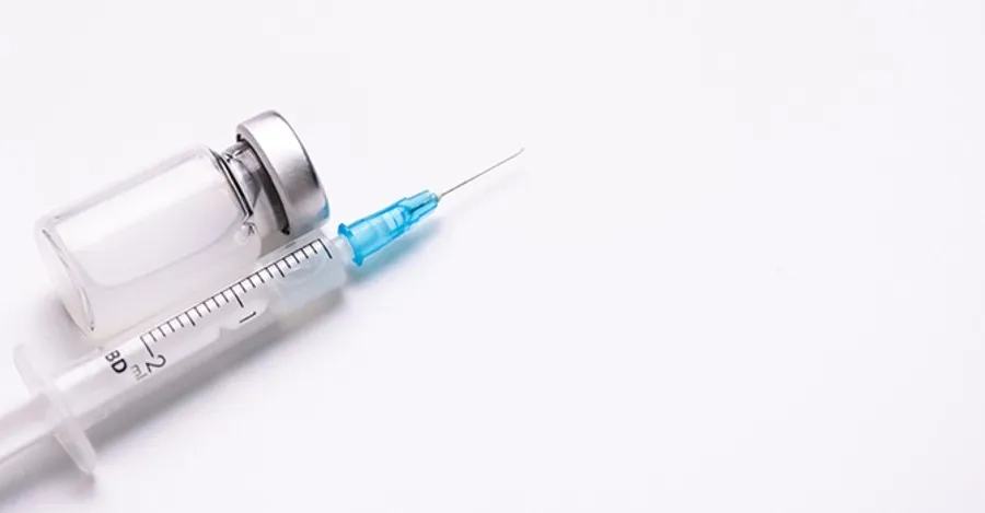Tiêm đủ số mũi vắc xin giúp tạo miễn dịch và giảm nguy cơ mắc sởi
