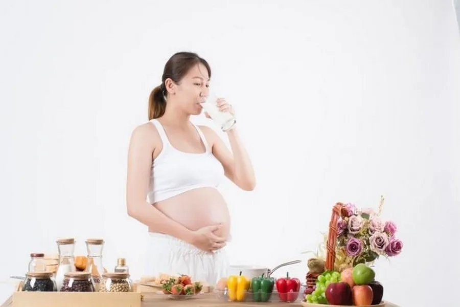 Nghỉ ngơi và bổ sung dinh dưỡng đầy đủ trong suốt quá trình mang thai
