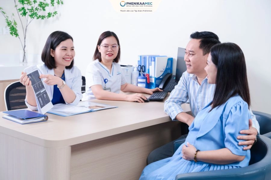 PhenikaaMec quản lý thành công ca song thai đa biến chứng hiếm gặp