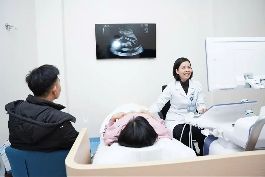 Siêu âm trước thủ thuật không chỉ giúp xác định tuổi thai mà còn đảm bảo an toàn khi lấy mẫu gai nhau