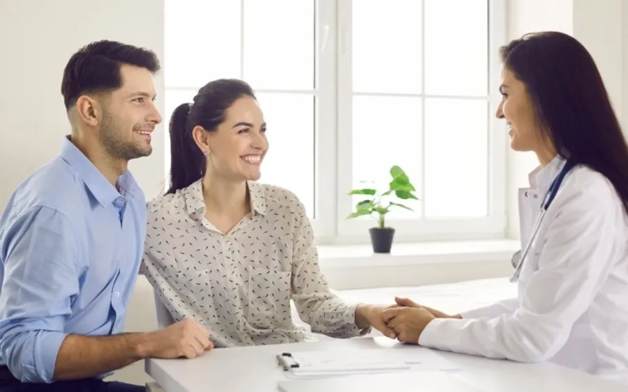 Mẹ bầu nên chuẩn bị sẵn các câu hỏi cần trao đổi với bác sĩ