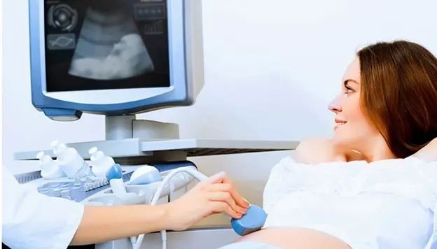 Dấu hiệu nhận biết của thoát vị hoành thai nhi 
