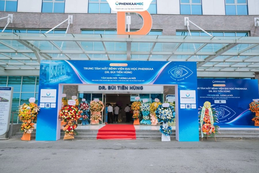 Khai trương Trung tâm Mắt Bệnh viện Đại học Phenikaa – Dr. Bùi Tiến Hùng: Kiến tạo mô hình nhãn khoa chuyên sâu, nâng tầm chăm sóc thị lực toàn diện