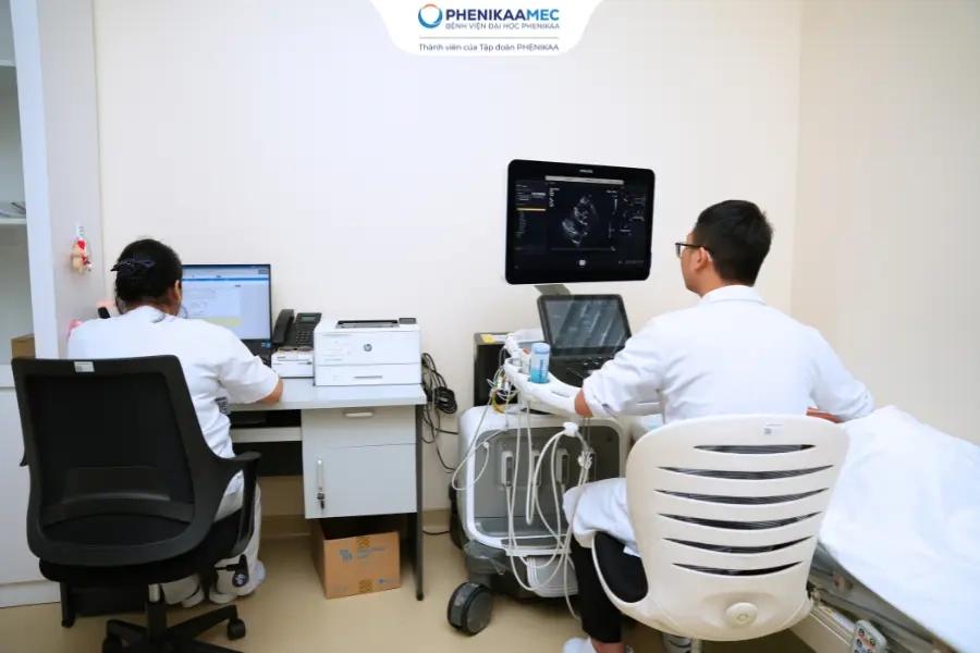 Tái thông mạch máu thành công cho người bệnh 77 tuổi tắc hoàn toàn động mạch vành 