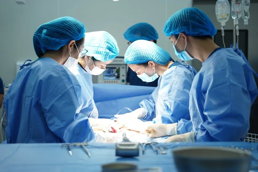 Trong một số trường hợp bác sĩ sẽ chỉ định mổ để đảm bảo an toàn cho mẹ và thai nhi 