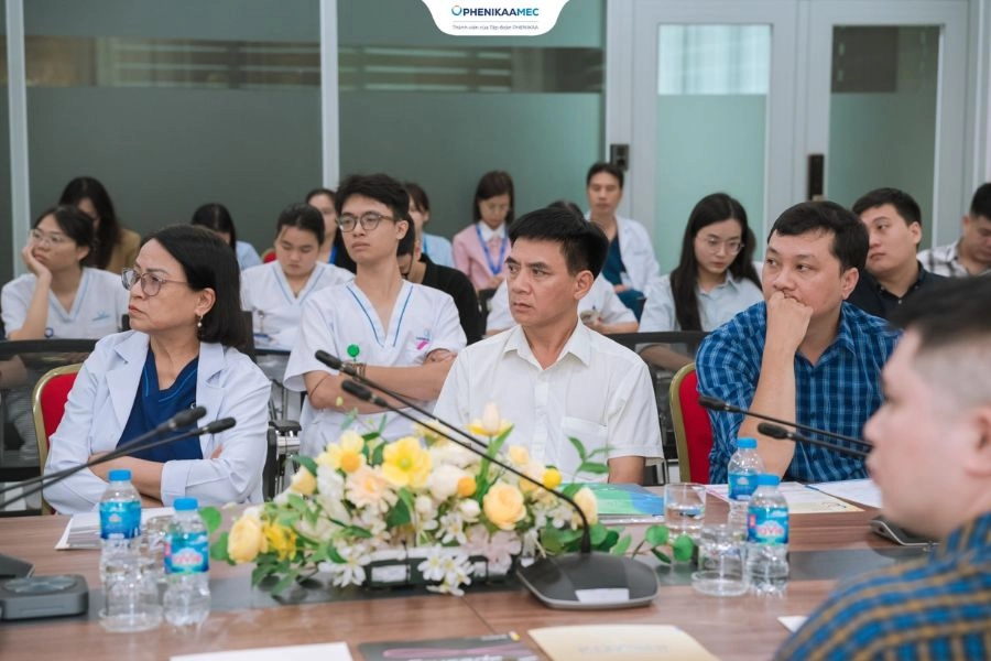 Trung tâm Tim mạch PhenikaaMec tổ chức chương trình sinh hoạt và trao đổi chuyên môn “Chiến lược can thiệp tổn thương động mạch vành phức tạp”