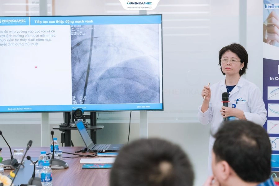 Trung tâm Tim mạch PhenikaaMec tổ chức chương trình sinh hoạt và trao đổi chuyên môn “Chiến lược can thiệp tổn thương động mạch vành phức tạp”