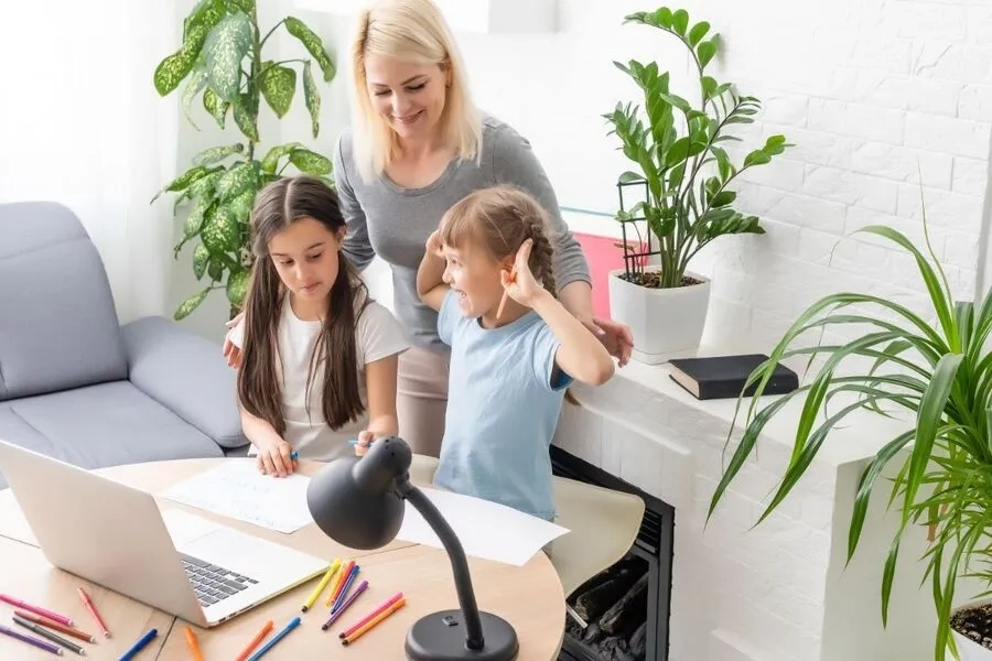 Môi trường học tập tích cực góp phần phòng ngừa trầm cảm ở học sinh