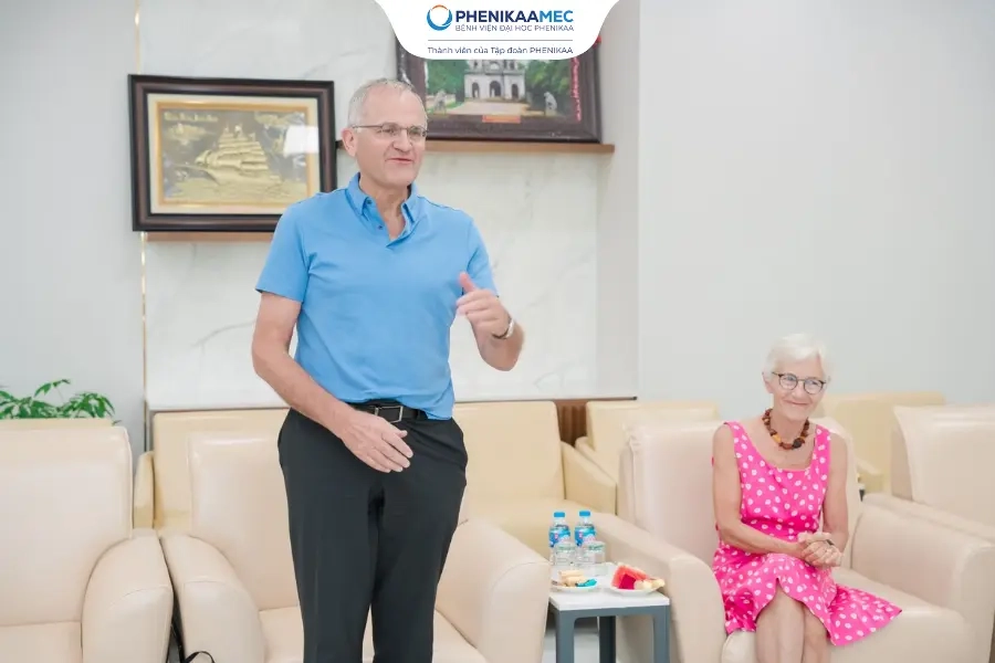 PhenikaaMec làm việc với Chủ tịch Hội xơ vữa động mạch châu Âu, định hướng xây dựng Trung tâm Xơ vữa động mạch chuyên sâu