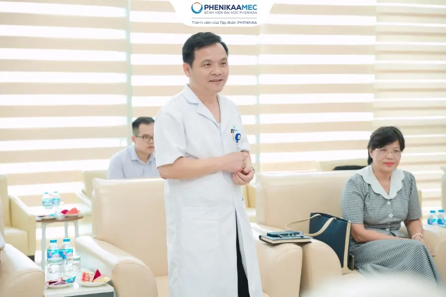 PhenikaaMec làm việc với Chủ tịch Hội xơ vữa động mạch châu Âu, định hướng xây dựng Trung tâm Xơ vữa động mạch chuyên sâu
