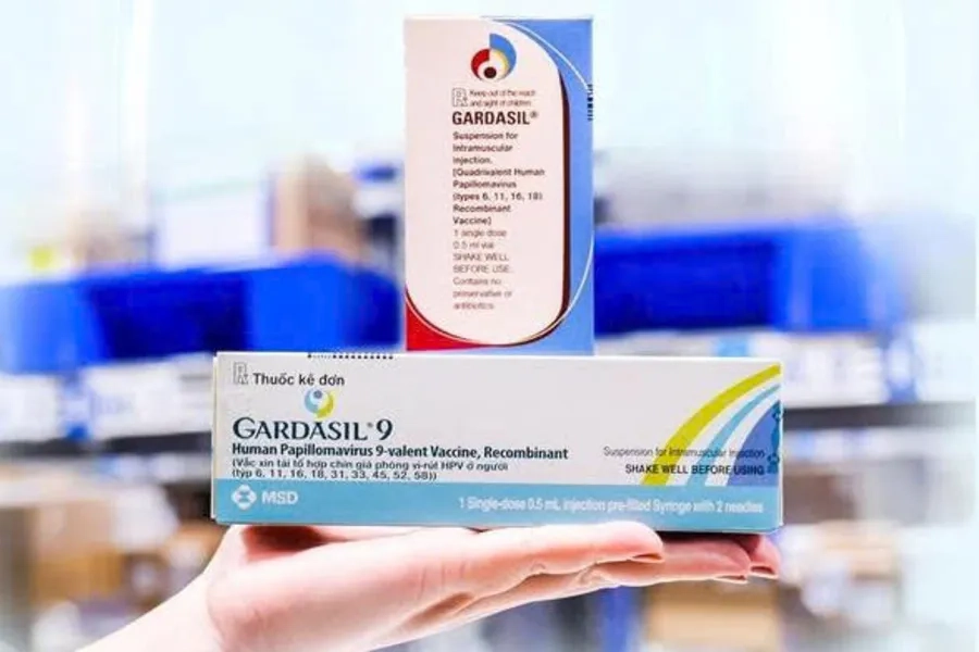 Hiện nay, tại Việt Nam đang lưu hành 2 loại vắc xin HPV là Gardasil và Gardasil 9 có tác dụng phòng ngừa ung thư cổ tử cung lên đến 90% khi tiêm đúng phác đồ 