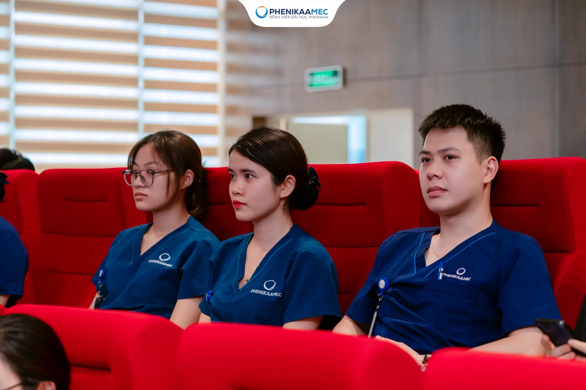 Hội thảo “Phục hồi chức năng sau đột quỵ não và cập nhật công nghệ xung kích thế hệ 3 trong chăm sóc vết thương” 