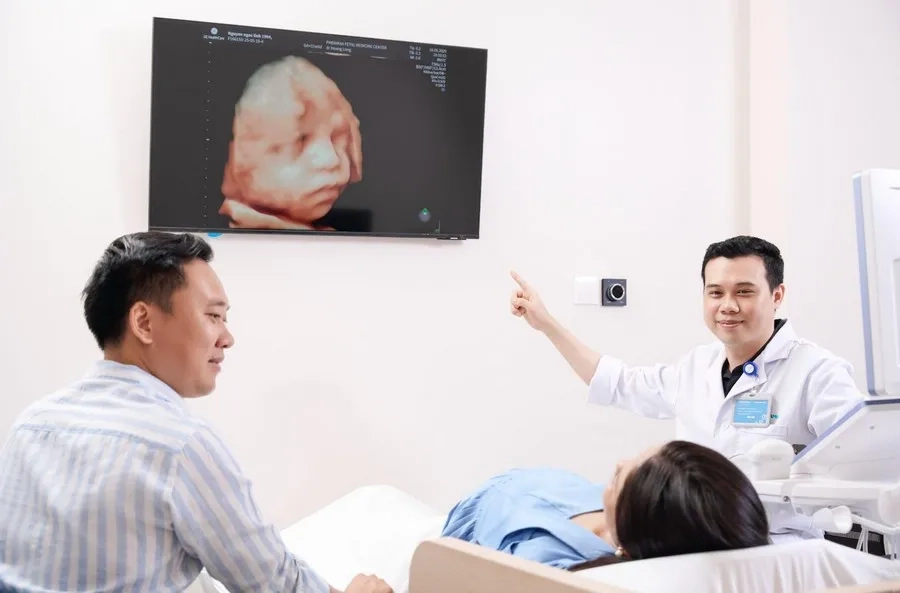 Các mẹ cần tuân thủ đúng lịch hẹn của bác sĩ, giúp theo dõi sát sao tình trạng sức khỏe của mẹ và bé