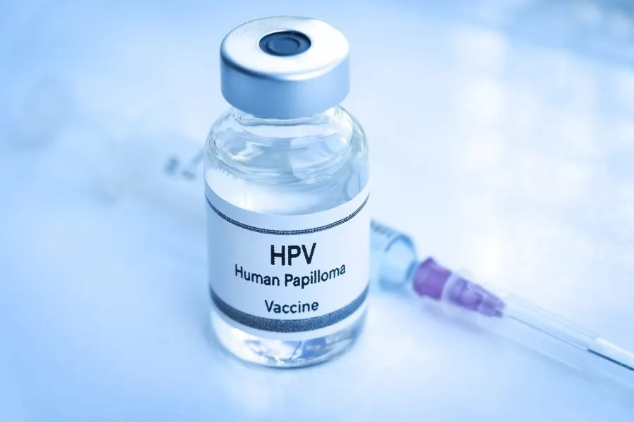 Tiêm vắc xin HPV đúng độ tuổi giúp phòng ngừa nhiều chủng HPV thường gặp