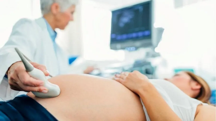 Thăm khám và gặp bác sĩ ngay khi cảm thấy có bất thường