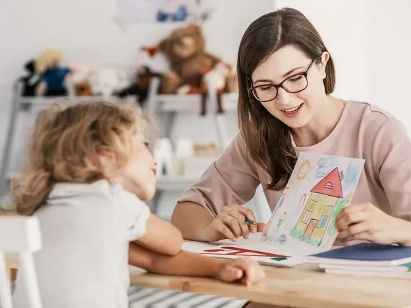 Trẻ cần được giáo dục đặc biệt để cải thiện nhận thức, ngôn ngữ và tăng khả năng hòa nhập cộng đồng