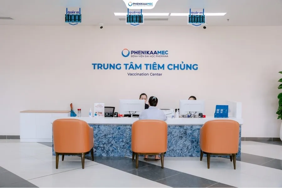 Trung tâm Tiêm chủng Bệnh viện Đại học Phenikaa là địa chỉ tiêm chủng tin cậy với hệ thống vắc xin đa dạng, đội ngũ chuyên gia tư vấn nhiệt tình