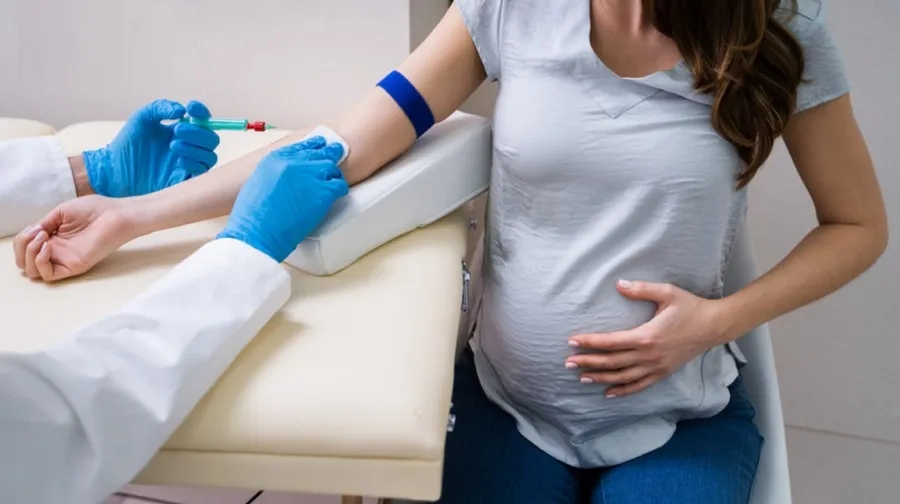 Việc tuân thủ thời gian, tư vấn bác sĩ và hiểu rõ tính chất các xét nghiệm giúp mẹ bầu an tâm hơn