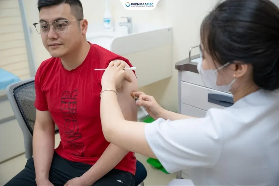 Nam giới hoàn toàn có thể tiêm vắc xin để phòng ngừa lây nhiễm virus HPV