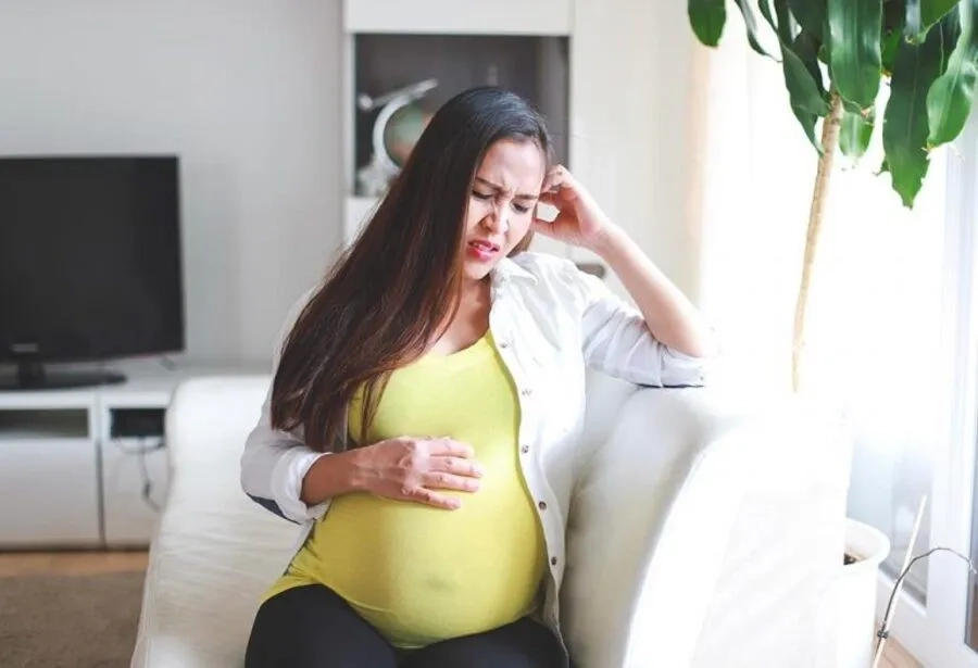 Phụ nữ mang thai cần được theo dõi chặt chẽ khi điều trị sùi mào gà