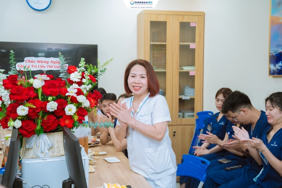 Ngày Vật lý trị liệu Thế giới: PhenikaaMec tri ân những người đồng hành phía sau mỗi bước tiến của người bệnh