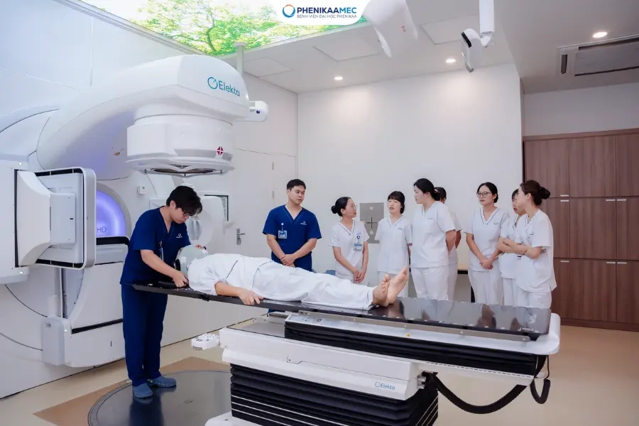 PhenikaaMec đón tiếp đoàn học viên Thạc sĩ Điều dưỡng từ Hồng Kông đến học tập và trao đổi chuyên môn