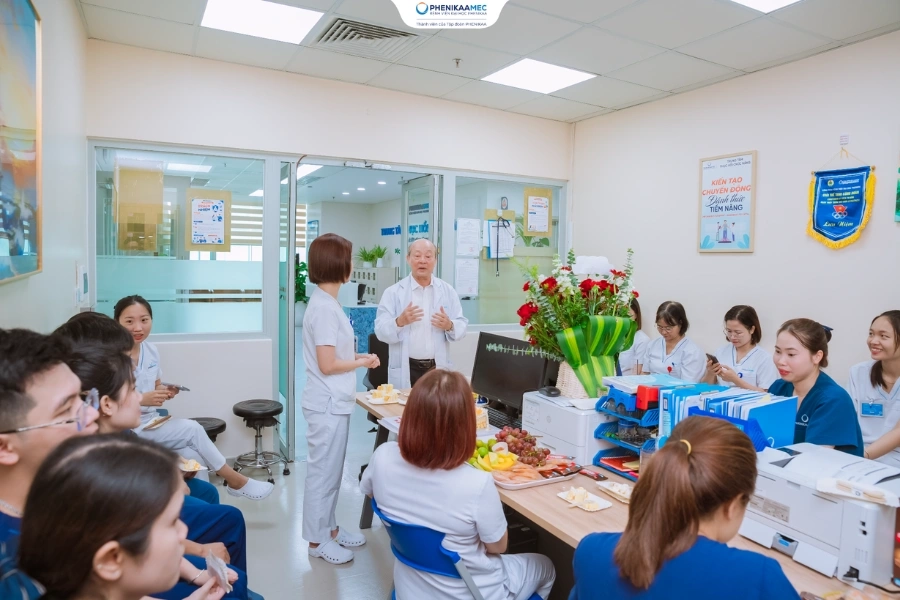 Ngày Vật lý trị liệu Thế giới: PhenikaaMec tri ân những người đồng hành phía sau mỗi bước tiến của người bệnh