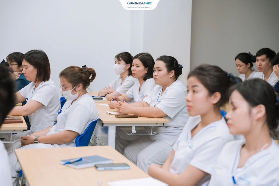 Bệnh viện Đại học Phenikaa triển khai đào tạo Khối Điều dưỡng, chuẩn hóa quy định theo tiêu chuẩn JCI