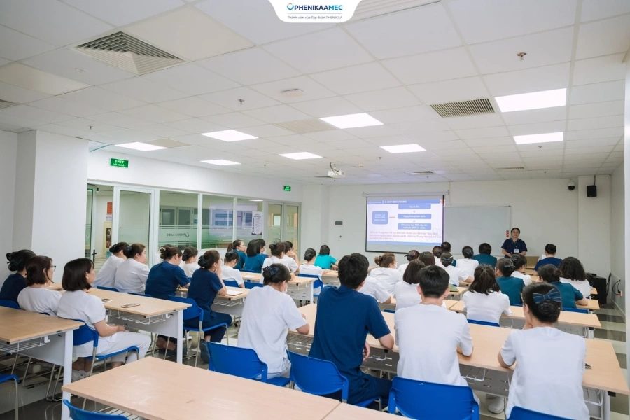 Bệnh viện Đại học Phenikaa triển khai đào tạo Khối Điều dưỡng, chuẩn hóa quy định theo tiêu chuẩn JCI