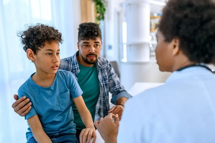 Điều trị bệnh cần được theo dõi lâu dài để đảm bảo hiệu quả và an toàn cho người bệnh